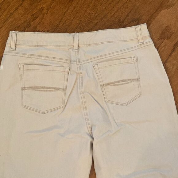 Bandolino Mandie size 14 jeans,  high-rise, A dark white color - Picture 9 of 12